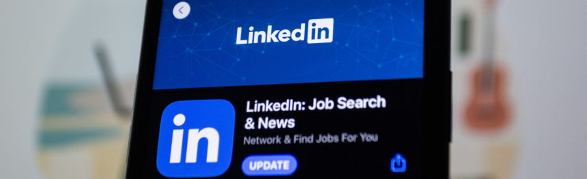 6 Tips on How to Hack the LinkedIn Algorithm 